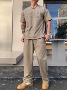 DAZY Men's Letter Embossed Print T-Shirt And Pants Set - Grey - View 3