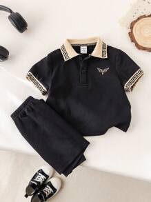 SHEIN Leap Crew Conjunto Casual Diário de Estilo Universitário Preto com Camisa Polo para Bebê Menino, Adequado para Primavera e Verão - Preto - Visão 6