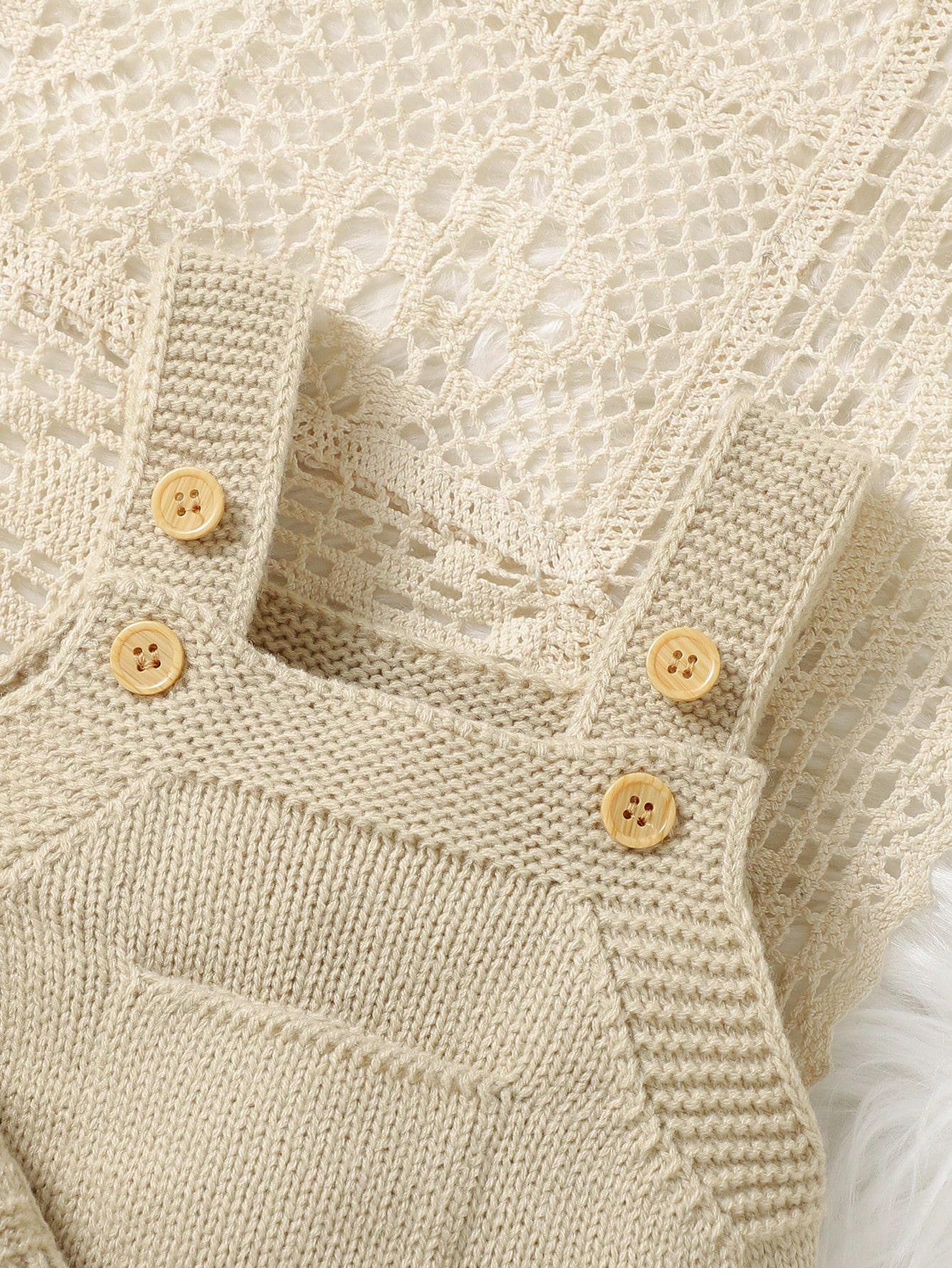 قطع من طقم الأطفال الرضع المحبوك: سترة كارديجان بي...