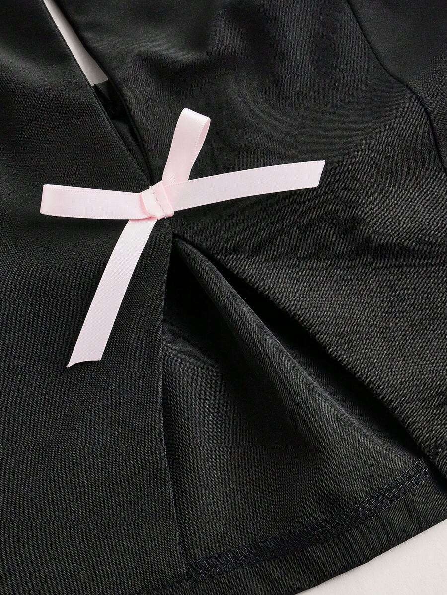 SHEIN Privé Plus Size Women Black Halter Bowknot Hollow Out Casual & Date Tank Top, Suitable For Autumn/Winter