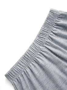 SHEIN Set da 2 pezzi per ragazzo adolescente, composto da t-shirt a maniche corte casual e pantaloni lunghi morbidi, stile punk rock da strada, adatto per festival primaverili/estivi e uso quotidiano, con stampe in inglese