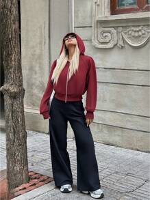 Chiquease 女士休闲宽松连帽双拉链口袋长袖短款卫衣（秋季款） - 酒紅色 - 查看 5