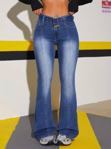 SHEIN ICON Jeans de mezclilla con cinturón, bolsillos, efecto desgastado y corte acampanado, de uso casual y versátil para mujeres - Azul lavado oscuro - Ver 3