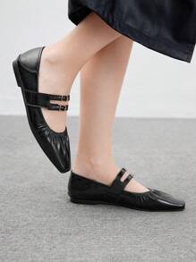 CUCCOO BIZCHIC 女士黑色方头褶皱平底乐福鞋 - 黑色 - 查看 3