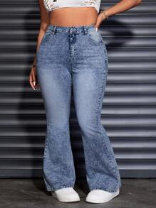 SHEIN ICON Jeans de tallas grandes con bolsillos y botones frontales, para uso casual diario - Lavado ligero - Ver 5