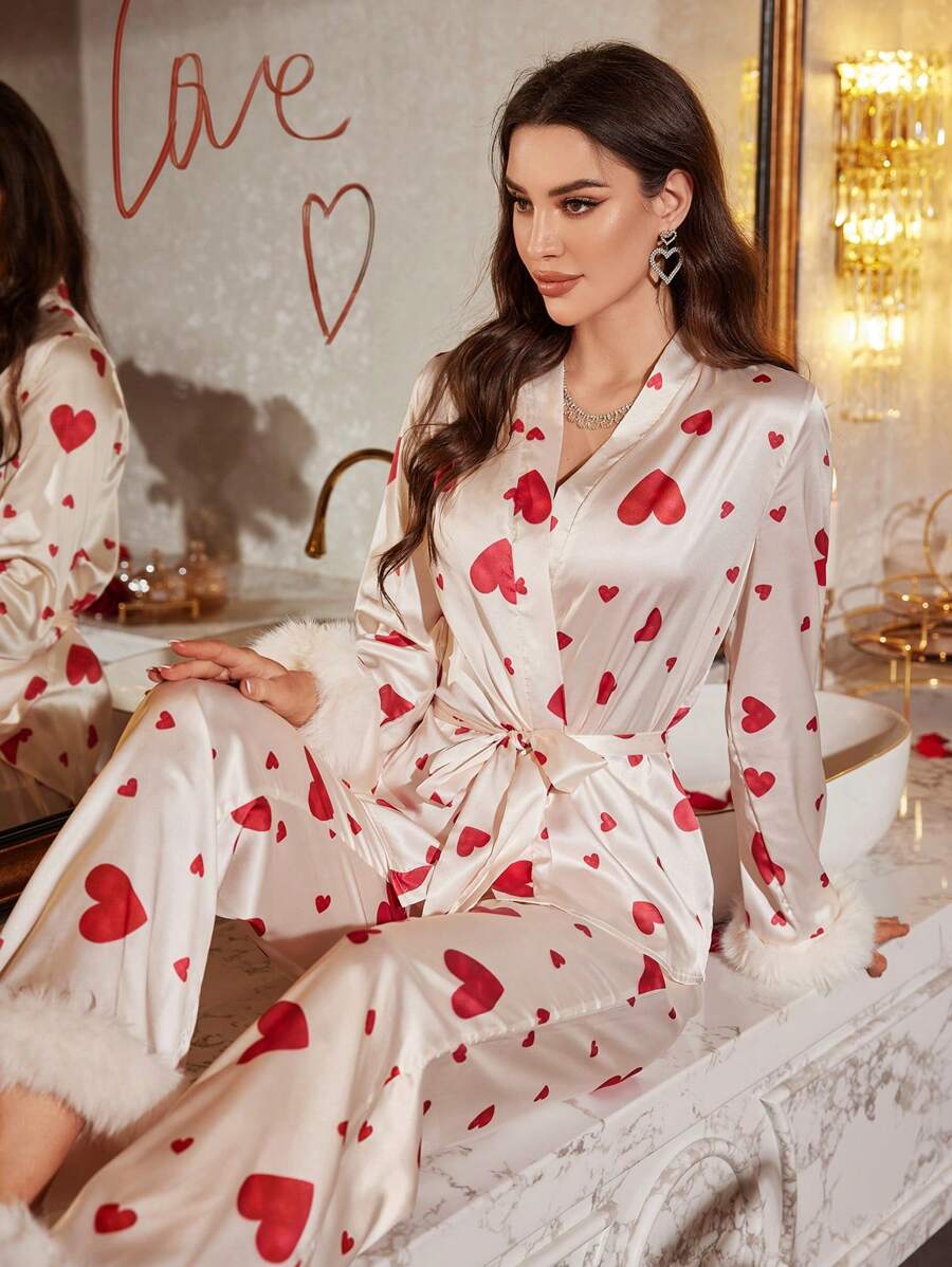 LuxeNights 1 Bộ đồ ngủ tay dài in hình trái tim giả bằng lụa giả trang trí lông thú ngày lễ tình nhân và quần dài mặc nhà, quần áo mùa thu - Màu be - Xem 1