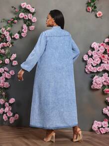 SHEIN Lady 大码女式蓝色牛仔长袖长款休闲连衣裙 - 中等水洗藍 - 查看 3