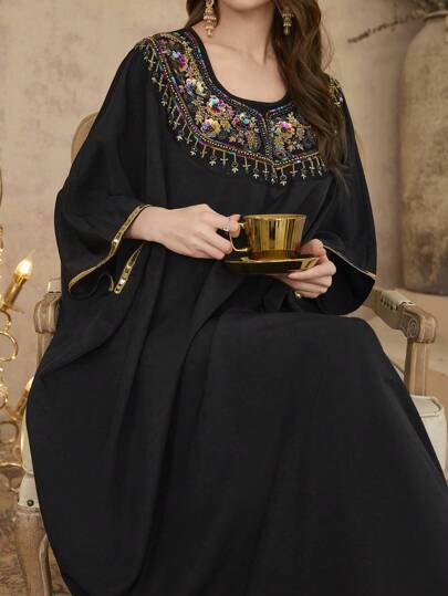 Al Najma 圆领水晶装饰肩袖土耳其和阿拉伯传统女士长袍，端庄