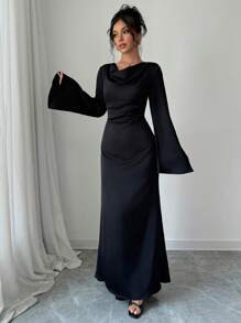 SHEIN PETITE 1 件女士缎面纯色长喇叭袖和后系带优雅浪漫美人鱼下摆连衣裙，小码