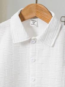 SHEIN Genkimix Kids 2 件套年轻男孩纯色短袖单排扣衬衫和裤子，休闲装 - 白色 - 查看 3