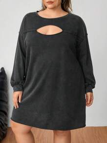 SHEIN CURVE+ Robe en mousseline de soie avec col ajouré, effet flocon de neige et délavé, pour femmes grande taille