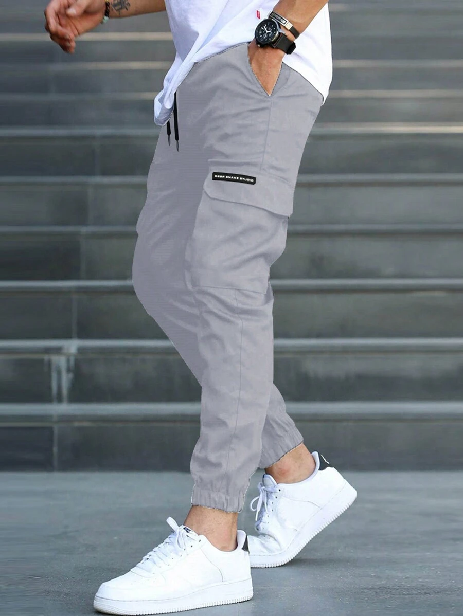 Manfinity Homme 男士字母刺绣抽绳腰部工装口袋休闲配件，秋季 - 淺灰色 - 查看 1