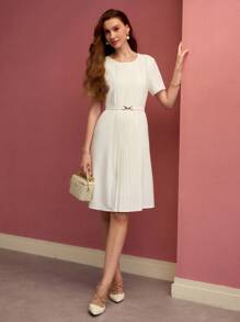 MOTF PREMIUM PLEATED ZIP BACK BELTED DRESS - Apricot - View 2