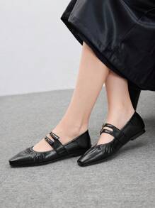 CUCCOO BIZCHIC 女士黑色方头褶皱平底乐福鞋 - 黑色 - 查看 5