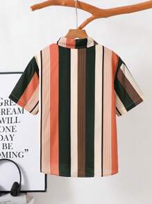 SHEIN Camisa casual de rayas con botones delanteros simple para vacaciones para niño preadolescente - Marrón - Ver 2