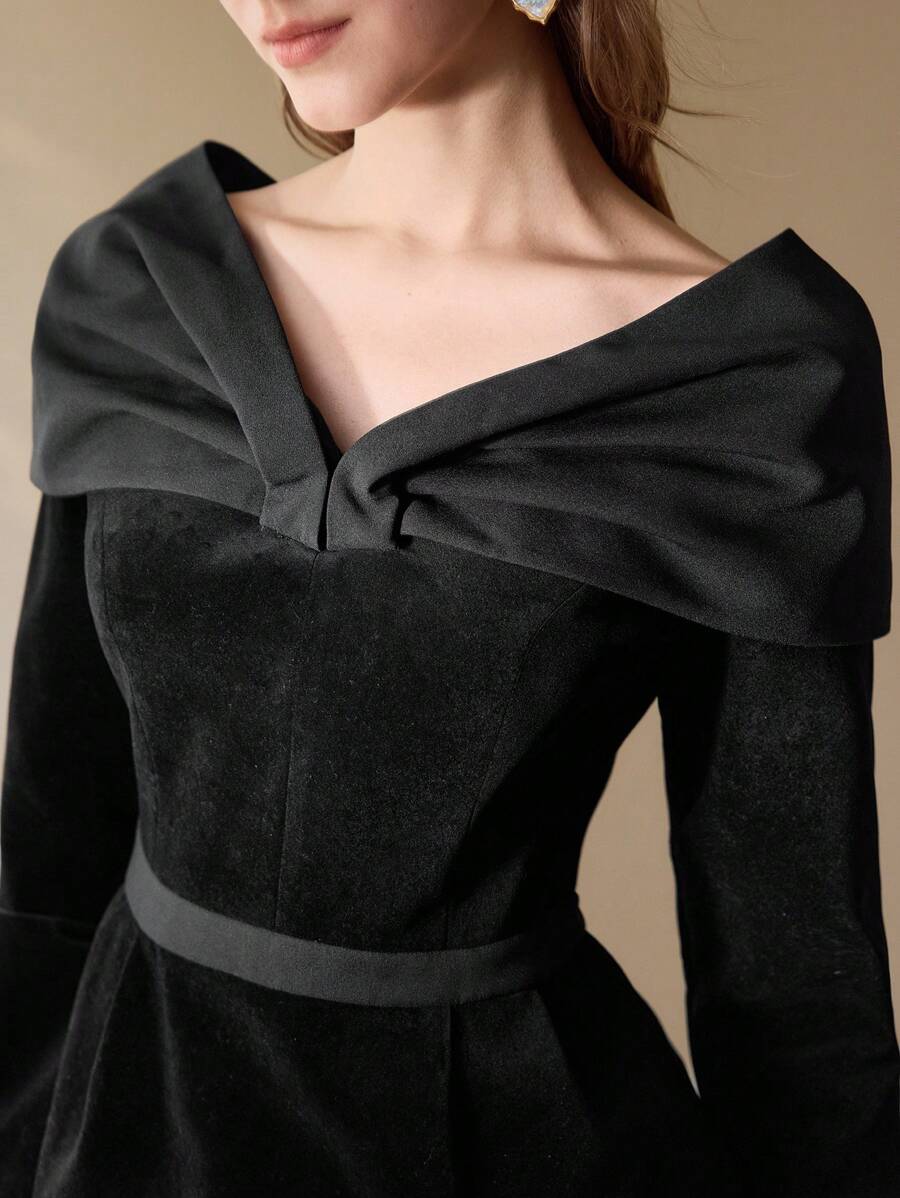 MOTF PREMIUM V NECK PEPLUM TOP - Black - View 2