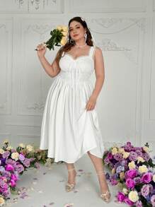 Flirla Robe longue blanche en dentelle avec ceinture à nouer et fines bretelles, pour femmes de grande taille, élégante et adaptée pour les vacances ou le port quotidien