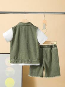 Conjunto de 3 piezas para niño pequeño: Camiseta blanca de cuello redondo clásica, chaleco vaquero con estampado verde lavado y pantalones cortos vaqueros con flecos, para edades de 4 a 7 años, vestimenta cómoda para uso diario en primavera/verano - Verde - Ver 2