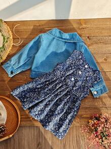 Completo da bambina composto da giacca di jeans elegante e classica con ampio colletto e maniche corte lunghe + abito ampio con scollo tondo e senza maniche, in blu navy e bianco con stampa floreale stile campagna francese, 2 pezzi - Blu - Visualizzare 3