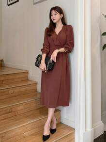 DAZY 法式复古V领优雅高端奢华连衣裙成熟女性秋装长袖连衣裙 - 酒紅色 - 查看 3
