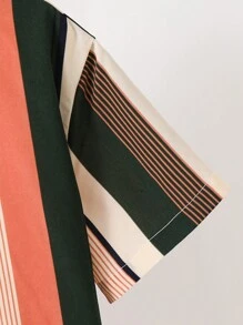 SHEIN Camisa casual de rayas con botones delanteros simple para vacaciones para niño preadolescente - Marrón - Ver 3