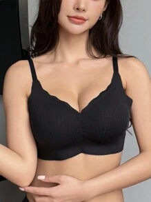 DAZY Minimalist Striped Textured Wavy Edge Thin Padded Bra