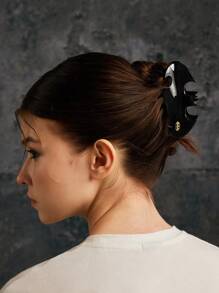 BATMAN X SHEIN Black Bat Claw Clip, Gifts, Hair Claws, Hair Jaw Clip, Hair Clamps, Hair Clutch Hair, Catcher Clip