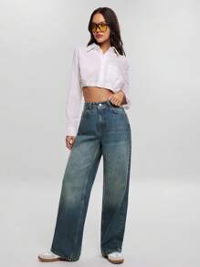 女式前扣口袋简约设计休闲牛仔裤，适合日常穿着