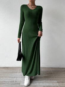 Chiquease 女士纯色针织羊毛 V 领长袖 A 字裙长款女装