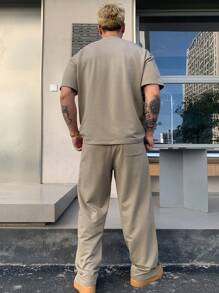 DAZY Men's Letter Embossed Print T-Shirt And Pants Set - Grey - View 2