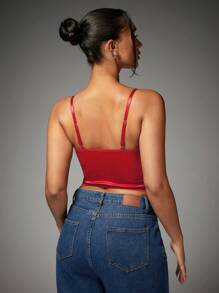 SHEIN BAE Camiseta sin tirantes con aplicaciones de encaje glamorosas, sexy y atractiva para Navidad, citas, fiestas
