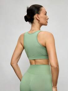 Activina Ladies Green Color Round Neck Casual Fitness Sports Bra For Yoga, Pilates,Casual And Everyday Wear