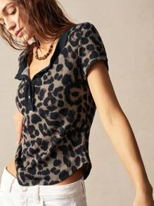 Bohemela Casual Leopard Print Half-Zip Placket Short Sleeve Fitted Women T-Shirt