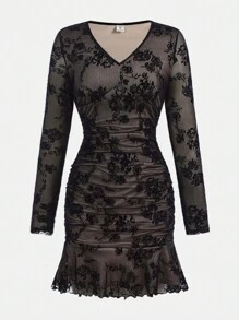 SHEIN Girlism Váy ngắn cổ chữ V lưới nhung thanh lịch cho bé gái tuổi teen, mùa xuân, mùa thu, phù hợp cho kỳ nghỉ, lễ hội âm nhạc, mùa tốt nghiệp - màu đen - Xem 5