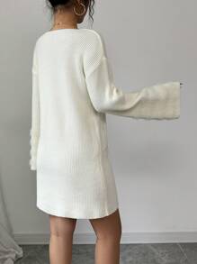Chiquease 秋冬季宽松 V 领白色蓬松套头毛衣连衣裙 - 白色 - 查看 2