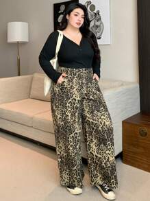 Dazy Plus Plus Size Relaxed Fit Distressed Washed Long Flare Leg Jeans, Suitable For All Seasons Cheetah Print