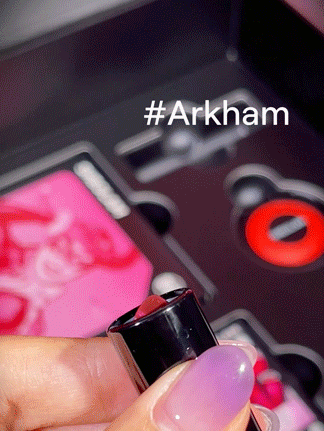 Harley Quinn X SHEGLAM Thrill Seeker Color-Changing Lipstick-Arkham Natural Lipstick Changable Color Moisturizing Lip Balm Lip Makeup Lip Combo Brand Beauty Makeup Face Paint Cosmetic For Women Girls Perfect For Winter Spring Ideal For Y2K Fancy Fashion Suitable For Birthday Gift Party Ready Best Color - Arkham - View 2