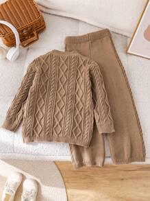 SHEIN Kleine Jungen 2-teiliges Set aus lässigem, bequemem Pullover und Pulloverhose, geeignet für den Winter, zum Warmhalten, für den täglichen Gebrauch geeignet, für Weihnachten geeignet, für Geburtstagsfeiern geeignet, schlicht und vielseitig, für Halloween geeignet, einfach und plüschig.