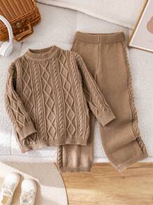 SHEIN Kleine Jungen 2-teiliges Set aus lässigem, bequemem Pullover und Pulloverhose, geeignet für den Winter, zum Warmhalten, für den täglichen Gebrauch geeignet, für Weihnachten geeignet, für Geburtstagsfeiern geeignet, schlicht und vielseitig, für Halloween geeignet, einfach und plüschig.