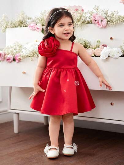 SHEIN 女婴可爱优雅红色花朵 3D 缎带派对连衣裙，适合圣诞节