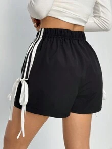 SHEIN PETITE Damskie szorty z prostym, codziennym paskiem w bloki kolorów