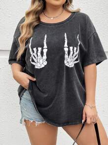 SHEIN CURVE+ Áo thun nữ cỡ lớn mùa thu, đông, hè, mùa tựu trường, phố Campus, phong cách phương Tây, vải dệt kim cổ điển, vải dệt kim mềm mại và rộng rãi, họa tiết bàn tay bộ xương, họa tiết hoạt hình, áo phông tay ngắn - Màu xám đen - Xem 3