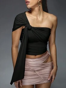 MISSGUIDED One Shoulder Draped Ruched Crop Top Evening Party Elegant Asymmetric Wrap Style Sleeveless Club Fashion Design - Black - View 5