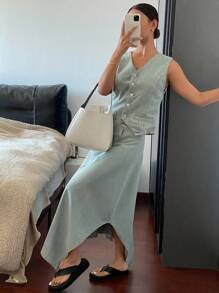 Livesso Women's Front Button Sleeveless Denim Vest And Mini Skirt Set - Light Wash - View 7