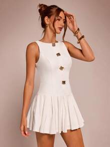SHEIN BAE Autumn/Winter Solid White Sexy Minimalist Sleeveless Pleated Metal Decor Button Short Dress, Suitable For Cocktail Parties, Romantic Dates, Fall/Winter Layering, Parties, Formal Gatherings, Night Outs, Wedding Guest Dresses, Halloween Dresses, Christmas Dresses - White - View 5