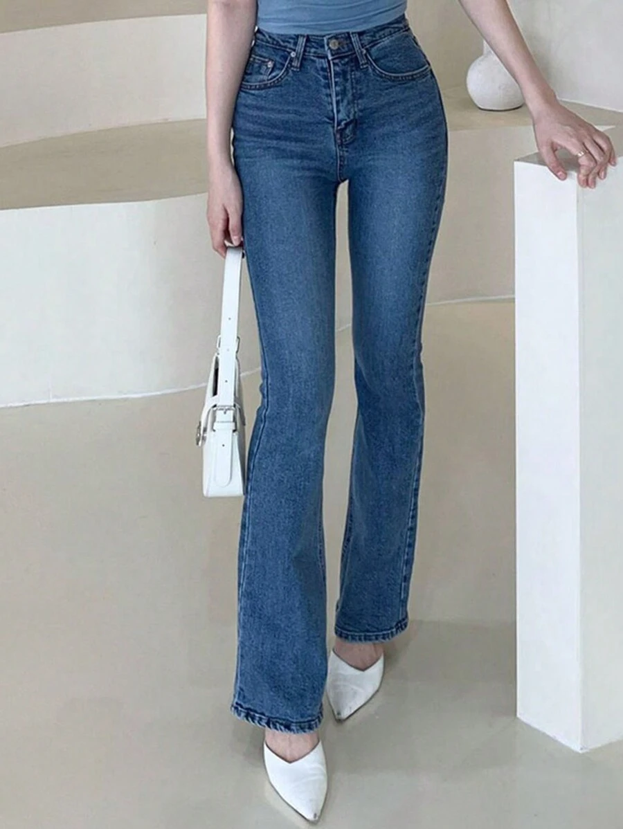 DAZY 女式纯色水洗弹力修身喇叭牛仔裤，四季皆宜 - 中等水洗藍 - 查看 1