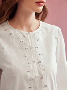 MOTF PREMIUM 树叶刺绣喇叭袖衬衫,情人节 - 白色 - 查看 3
