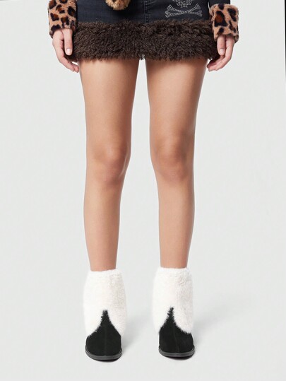 Goth Stivali bianchi morbidi e soffici in stile europeo e americano, stivali western con punta a punta e zip laterale, stivali con pelliccia, stivaletti e stivali corti da donna