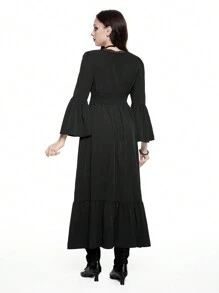 ROMWE Goth Vestido de mujer con cuello en V, con recorte de encaje en contraste, bordado de patrón de piel de serpiente y mangas acampanadas