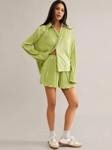 SHEIN Essnce Ladies' Solid Color Pleated Two-Piece Set - Green - View 3